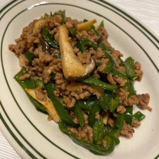 ピーマンと挽肉のピリ辛味噌炒め